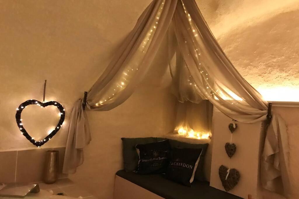 Les Secrets D'Alcove, Nuits Romantiques Avec Spa Aix-en-Provence Buitenkant foto